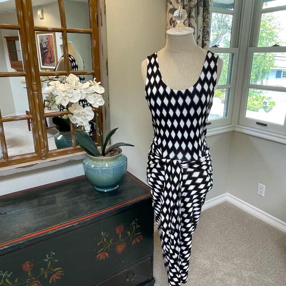 GAP Double Scoop Neck Drop Waist Black Printed Dress